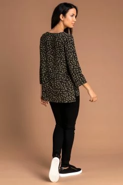 Roman Floral Animal Print Top -Roman Sales Shop unnamed file 7721