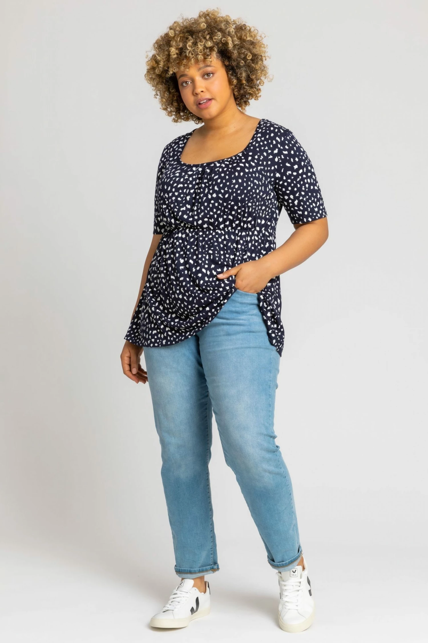 Roman Blue Curve Spot Print Gathered Top 5 Roman Blue Curve Spot Print Gathered Top - Image 3