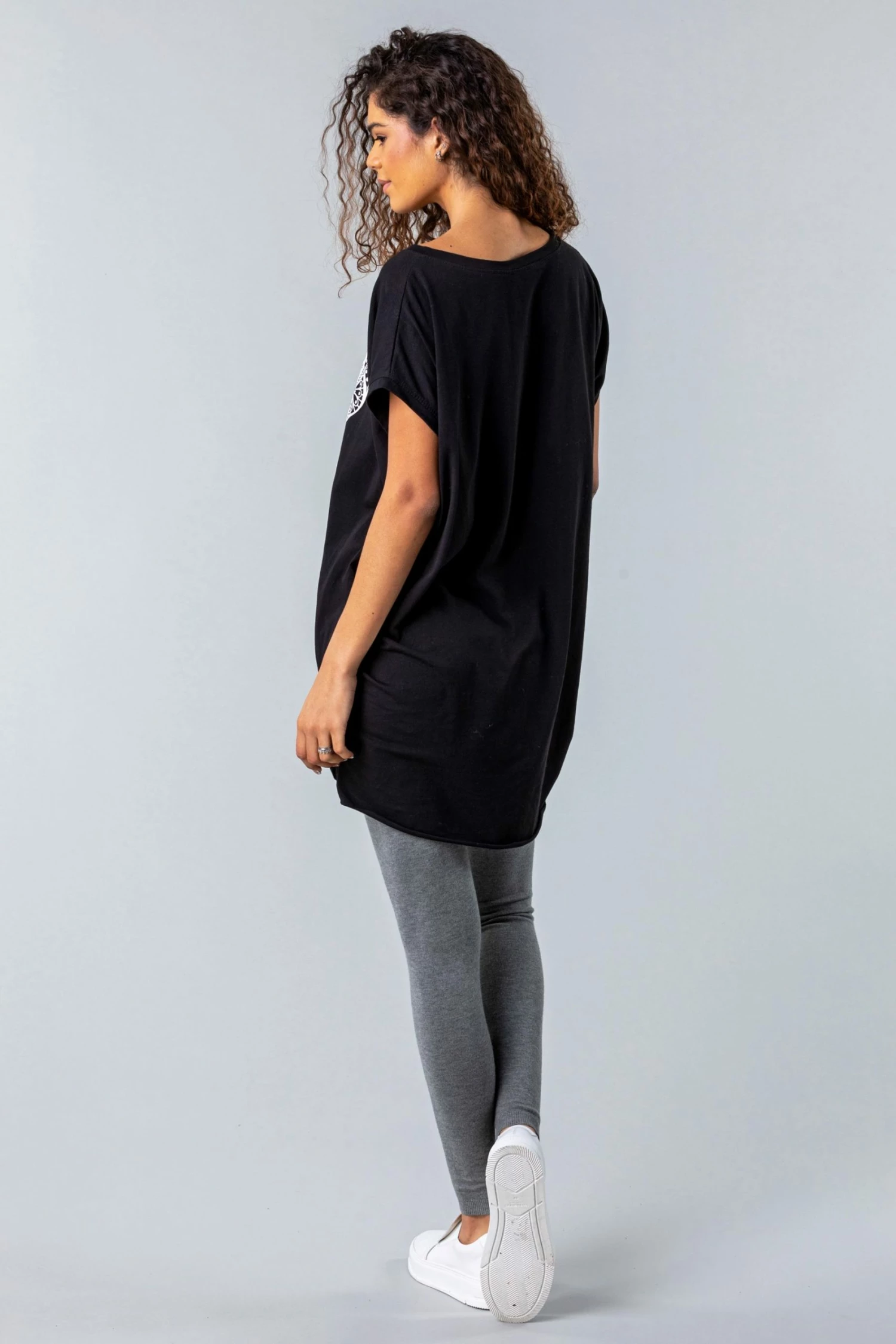 Roman Black One Size Henna Heart Print Lounge Top 4 Roman Black One Size Henna Heart Print Lounge Top - Image 2