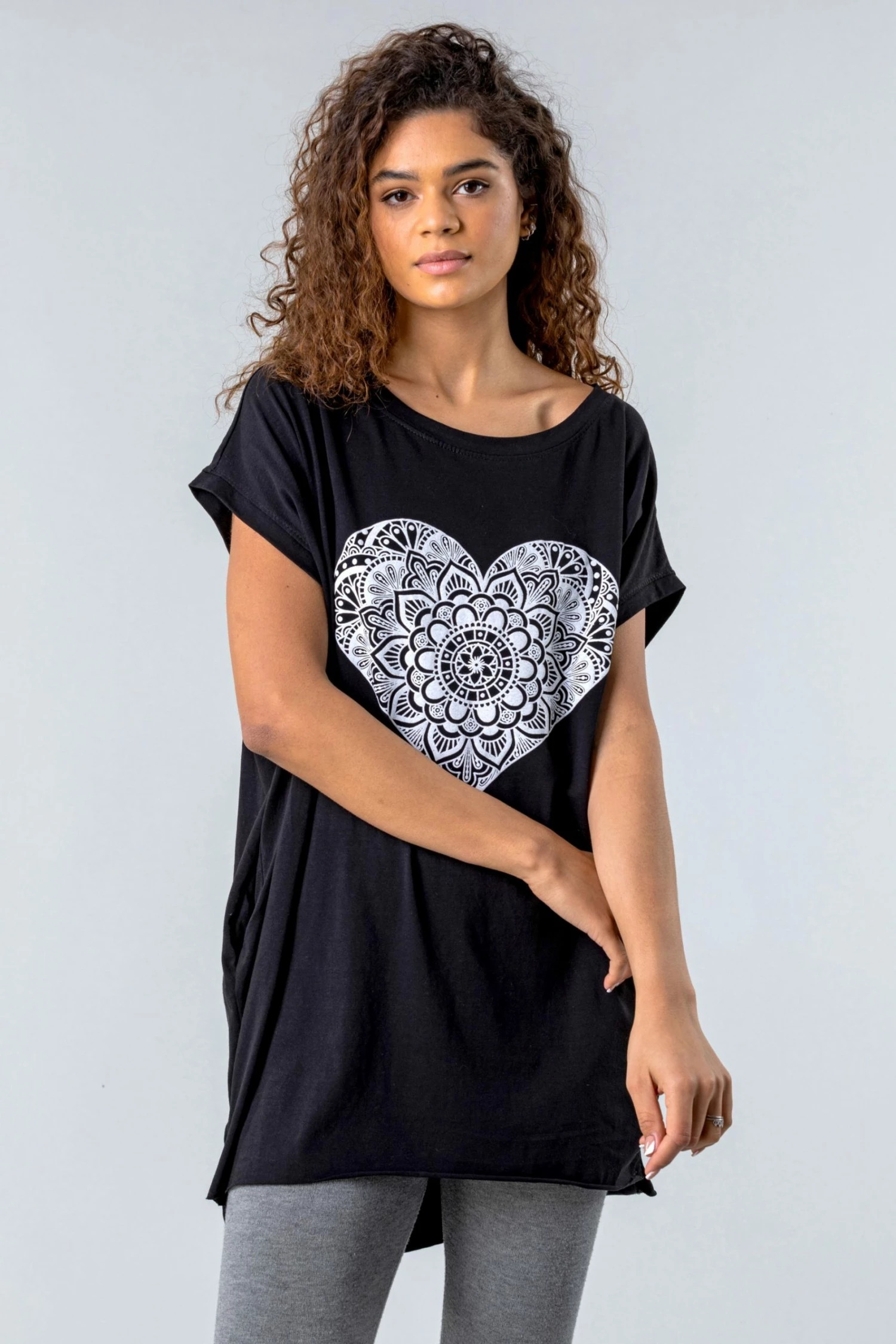 Roman Black One Size Henna Heart Print Lounge Top 5 Roman Black One Size Henna Heart Print Lounge Top - Image 3
