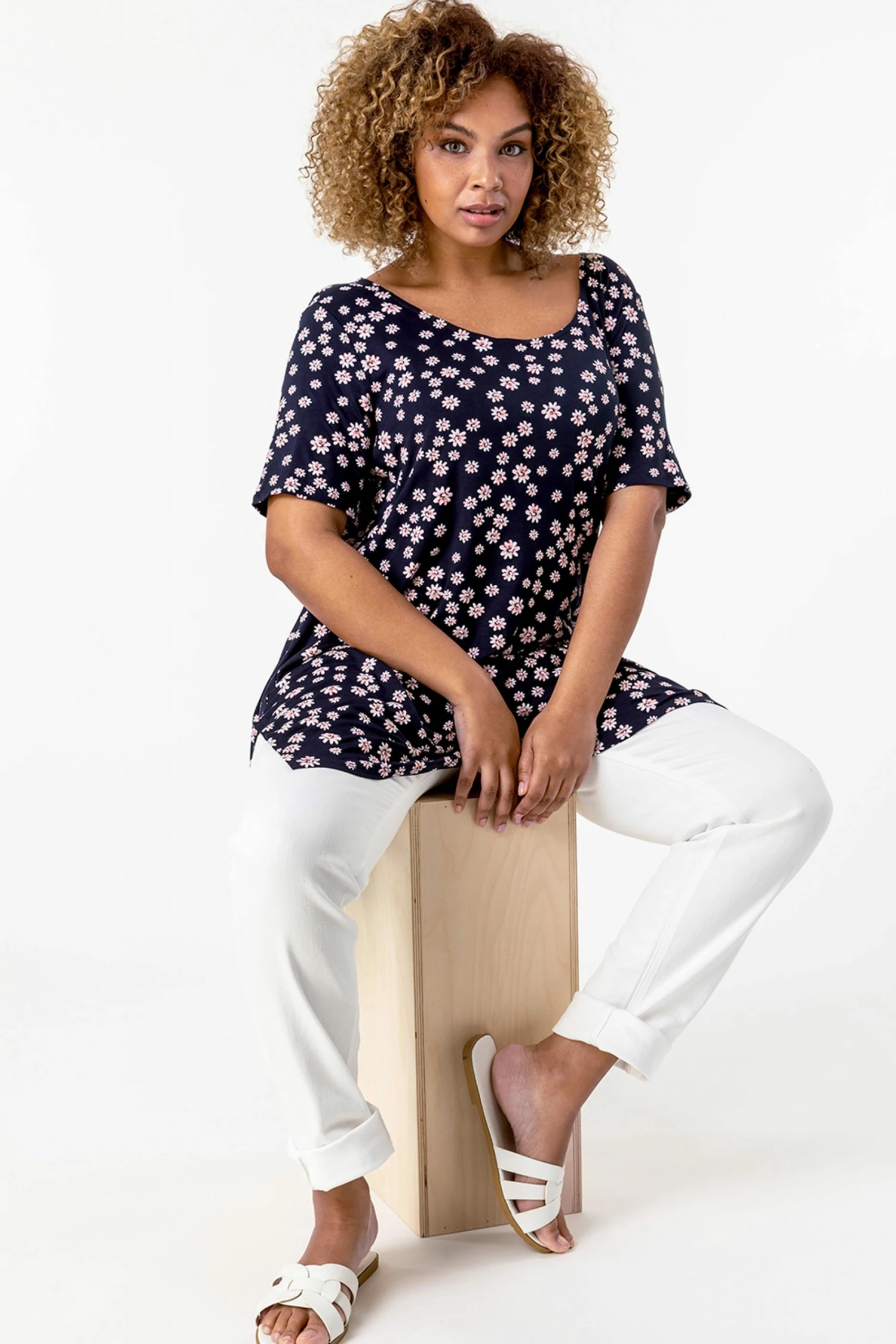 Roman Blue Curve Floral Print Hanky Hem Top 7 Roman Blue Curve Floral Print Hanky Hem Top - Image 5