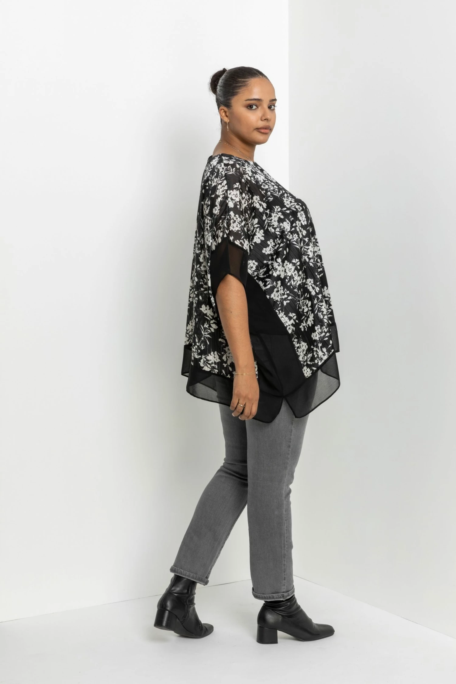 Roman Black Curve Floral Shimmer Overlay Top 4 Roman Black Curve Floral Shimmer Overlay Top - Image 2