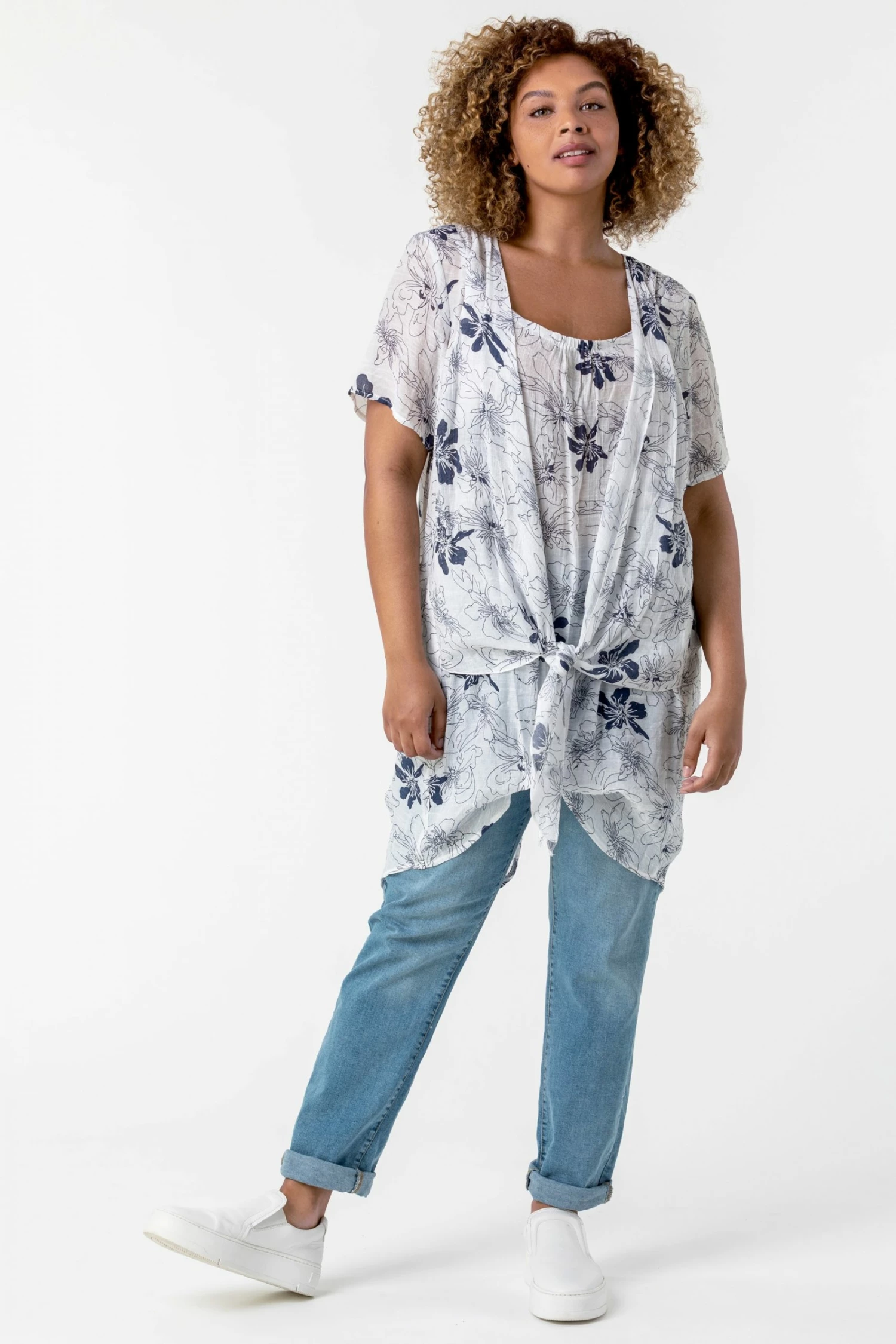 Roman Blue Curve Floral Print Crinkle Tunic Top 5 Roman Blue Curve Floral Print Crinkle Tunic Top - Image 3