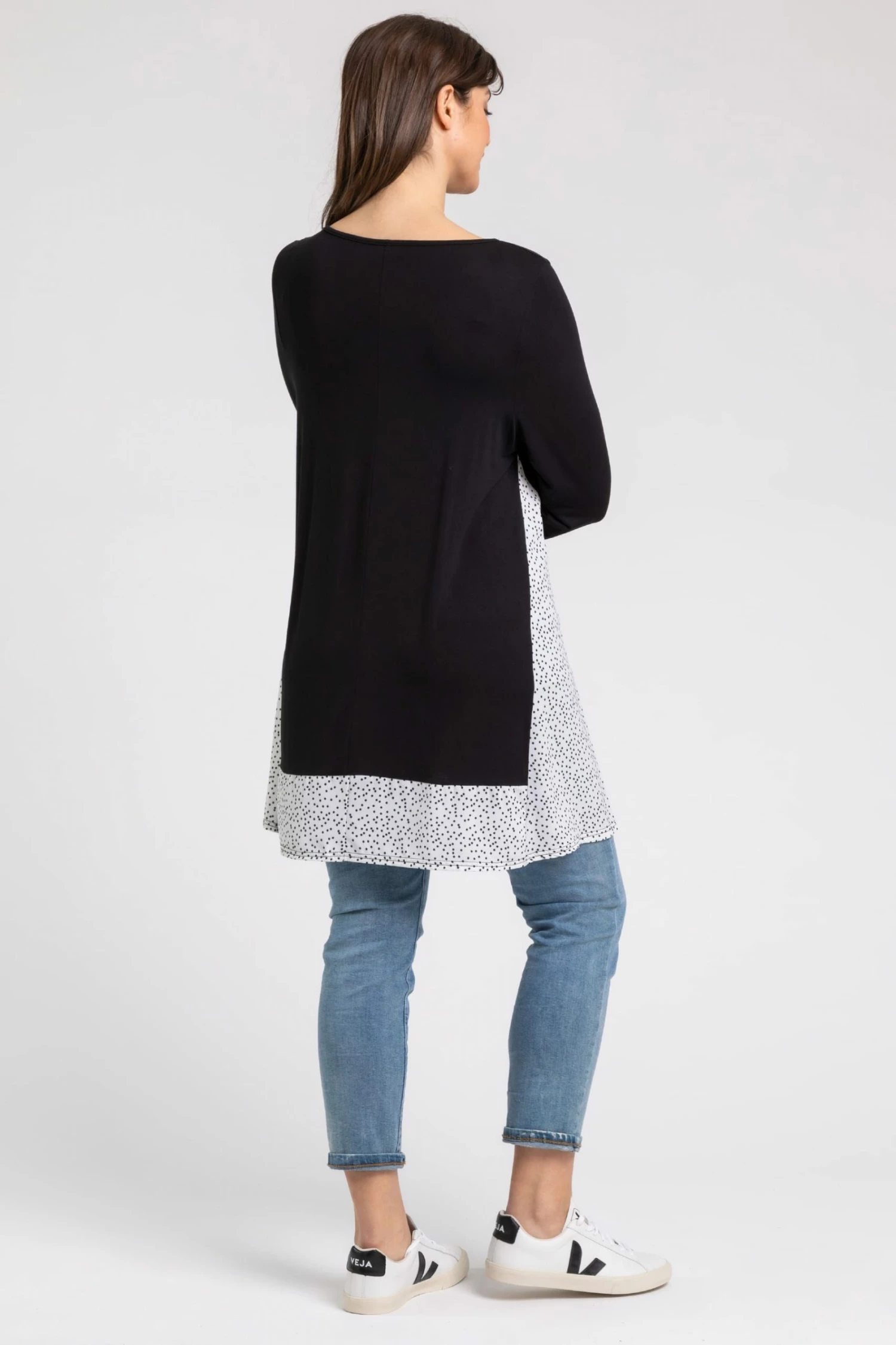 Roman Black Curve Ditsy Floral Chiffon Dipped Hem Top 4 Roman Black Curve Ditsy Floral Chiffon Dipped Hem Top - Image 2