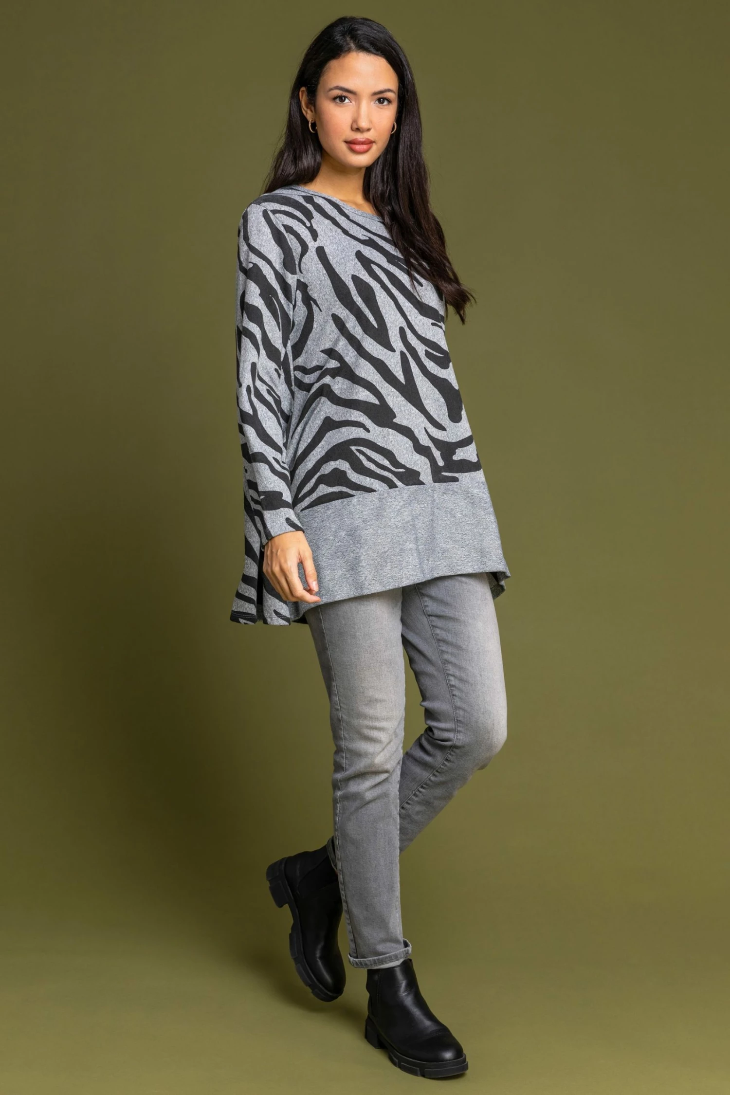 Roman Grey Animal Print Contrast Hem Tunic 5 Roman Grey Animal Print Contrast Hem Tunic - Image 3
