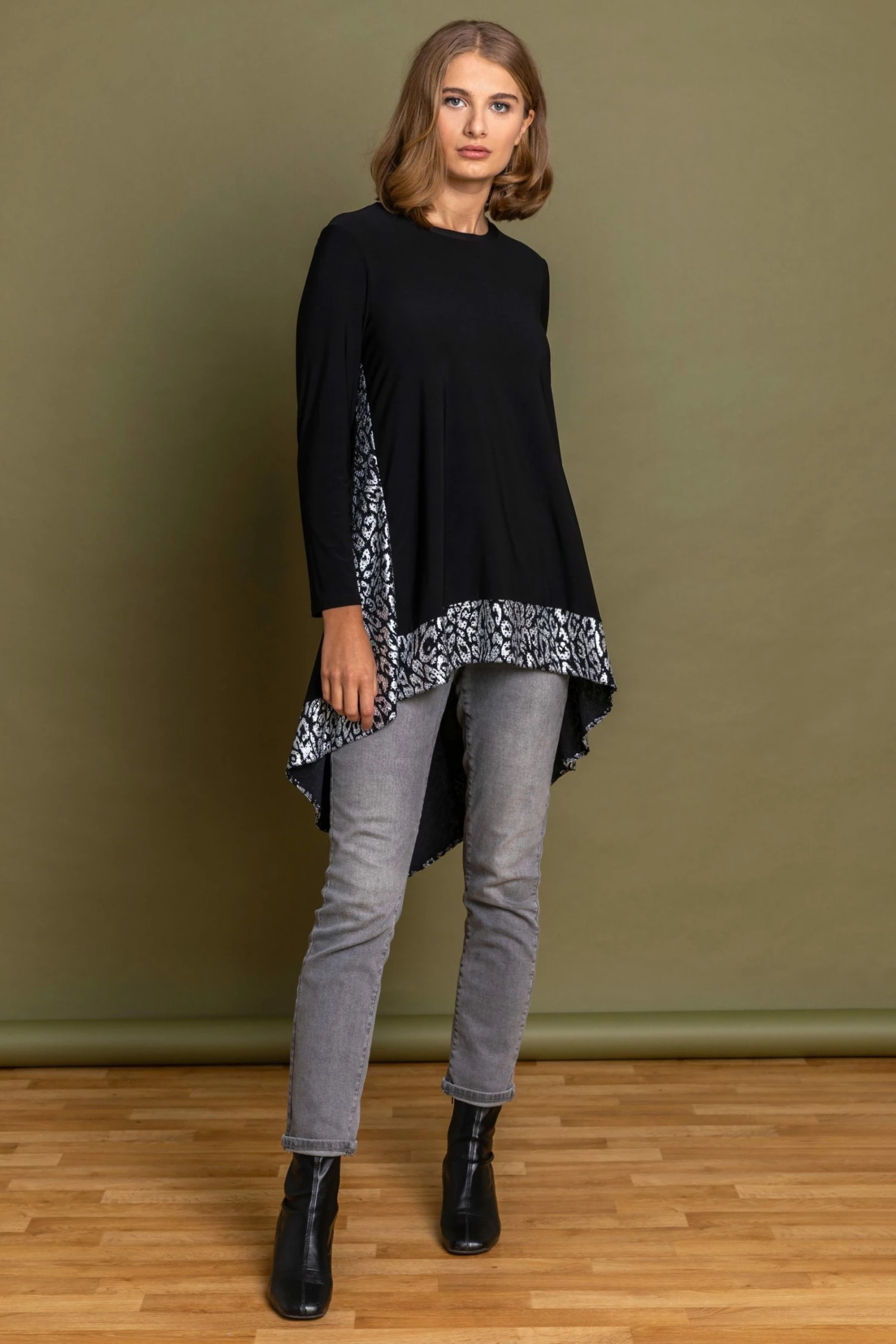 Roman Black Glitter Animal Print Dipped Hem Top 4 Roman Black Glitter Animal Print Dipped Hem Top - Image 2