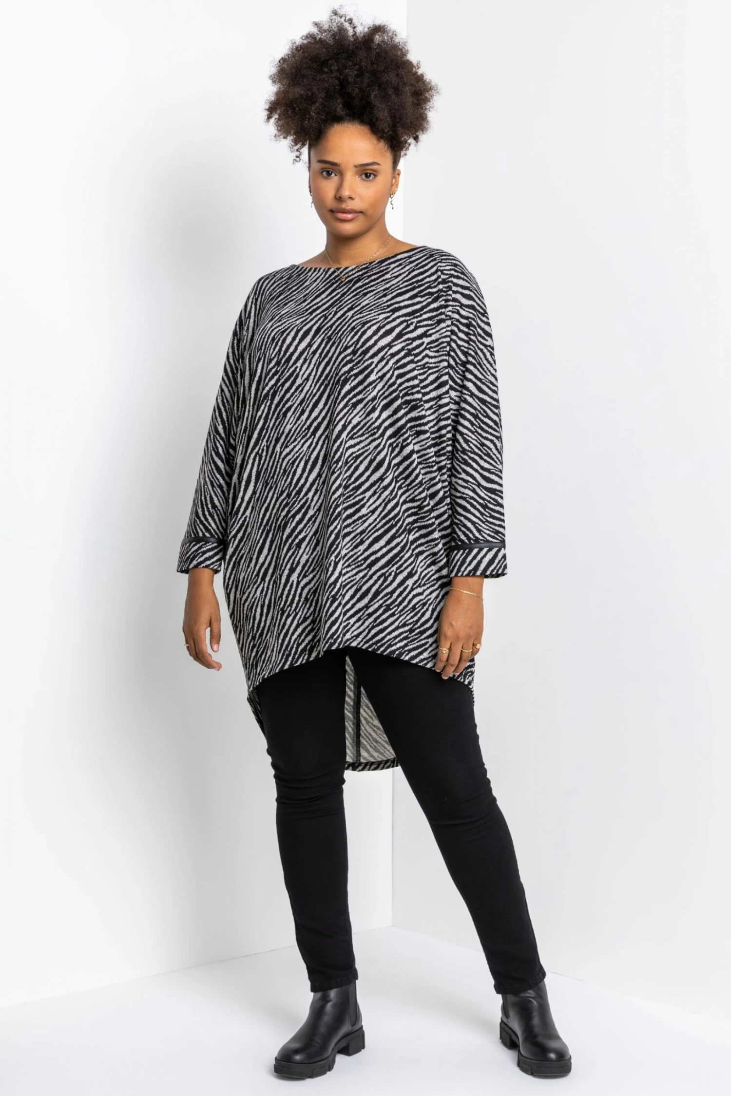 Roman Grey Curve Zebra Print Longline Top 5 Roman Grey Curve Zebra Print Longline Top - Image 3