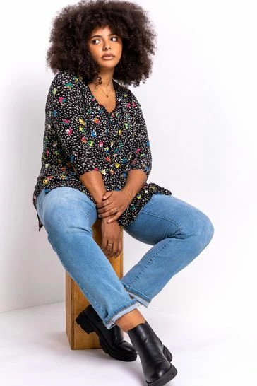 Roman Black Curve Abstract Floral Hanky Hem Top 7 Roman Black Curve Abstract Floral Hanky Hem Top - Image 5