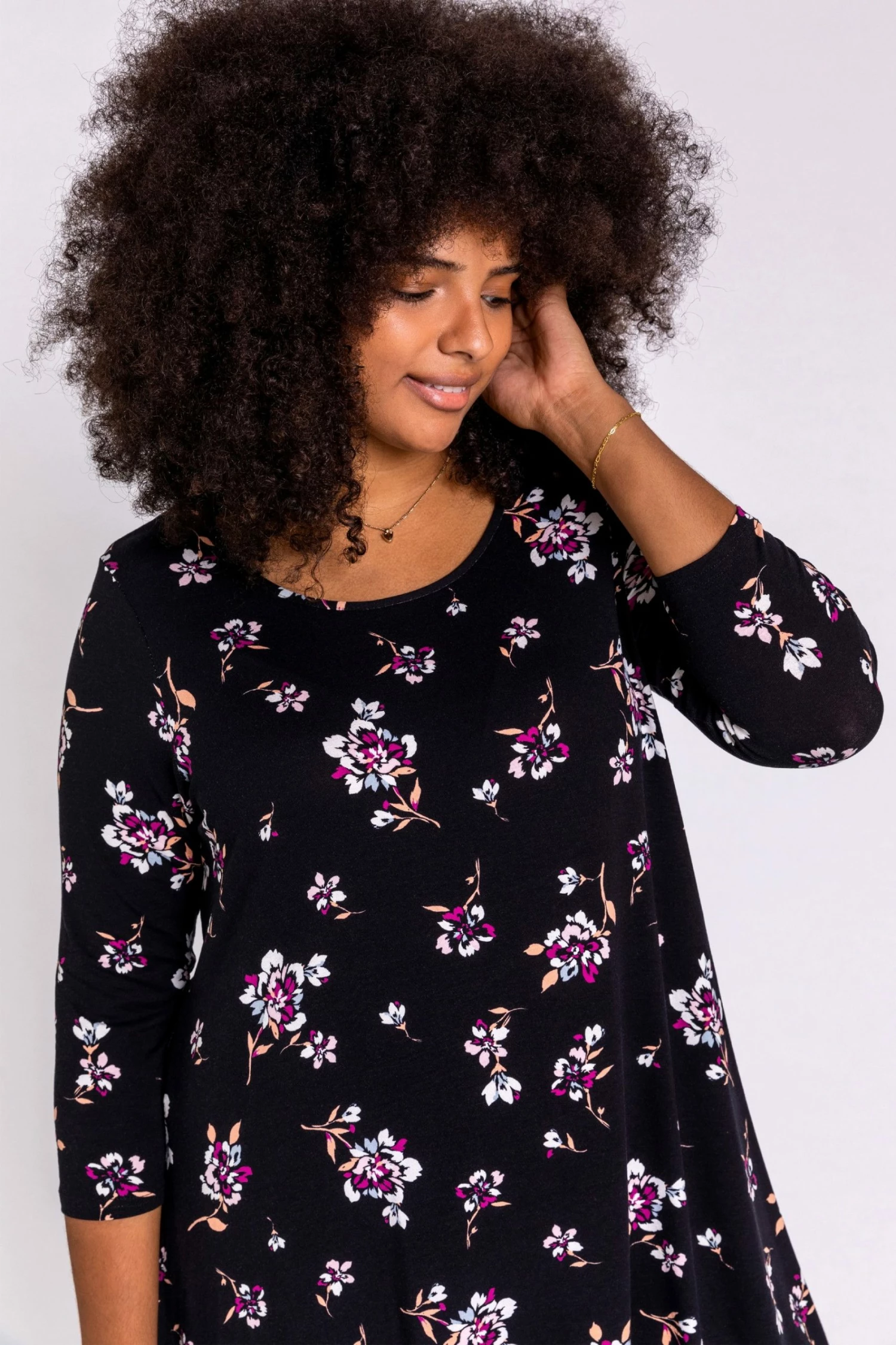 Roman Black Curve Floral Print Tunic Top 6 Roman Black Curve Floral Print Tunic Top - Image 4