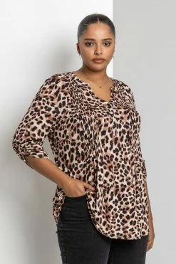 Roman Brown Curve Animal Print Pintuck Blouse