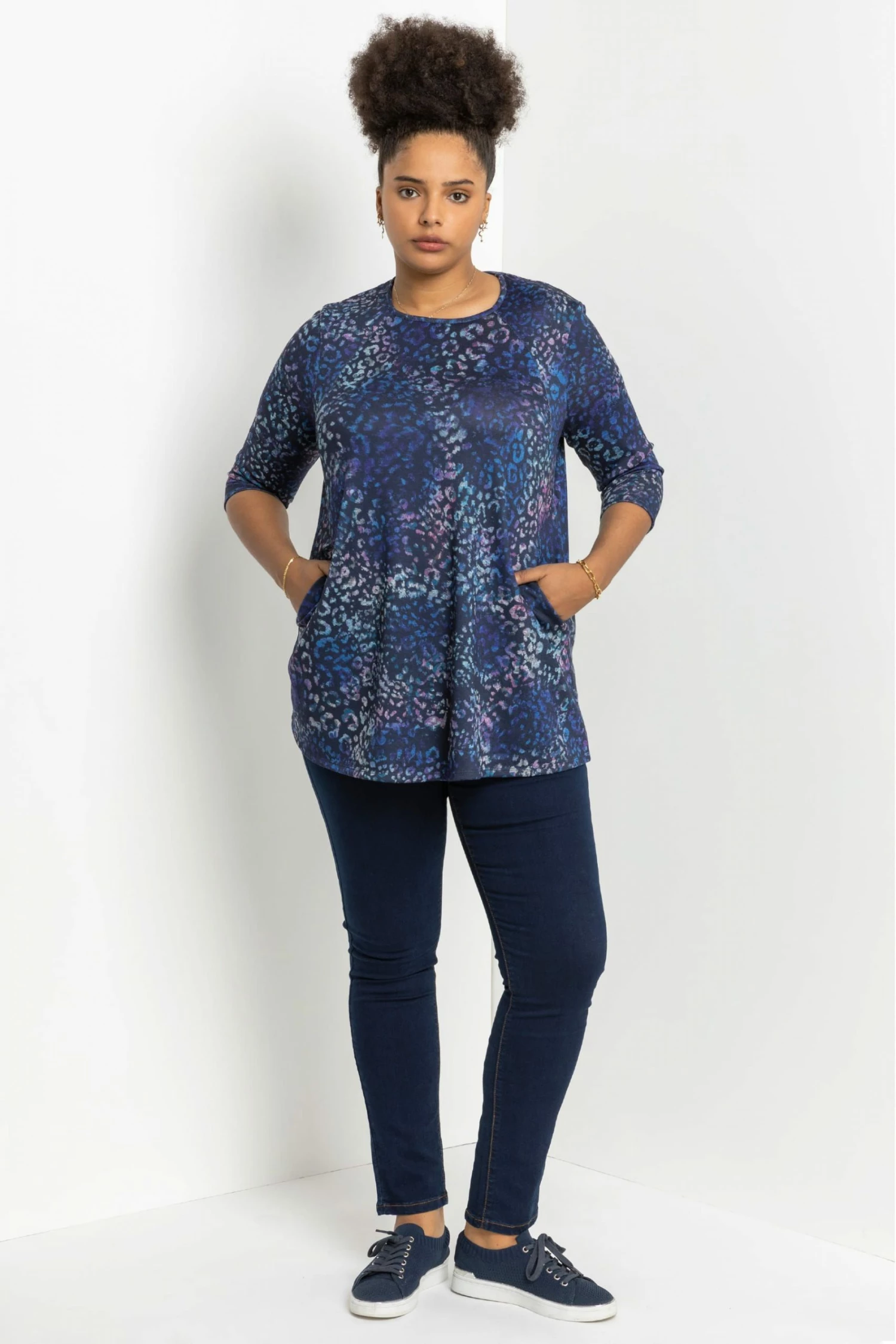 Roman Blue Curve Animal Print Pocket Top 5 Roman Blue Curve Animal Print Pocket Top - Image 3