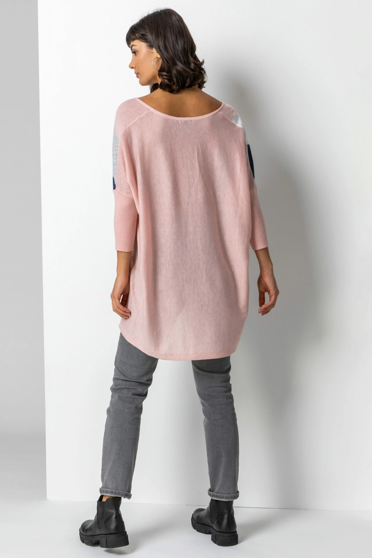 Roman Pink Oversized Colourblock Longline Jumper 5 Roman Pink Oversized Colourblock Longline Jumper - Image 3