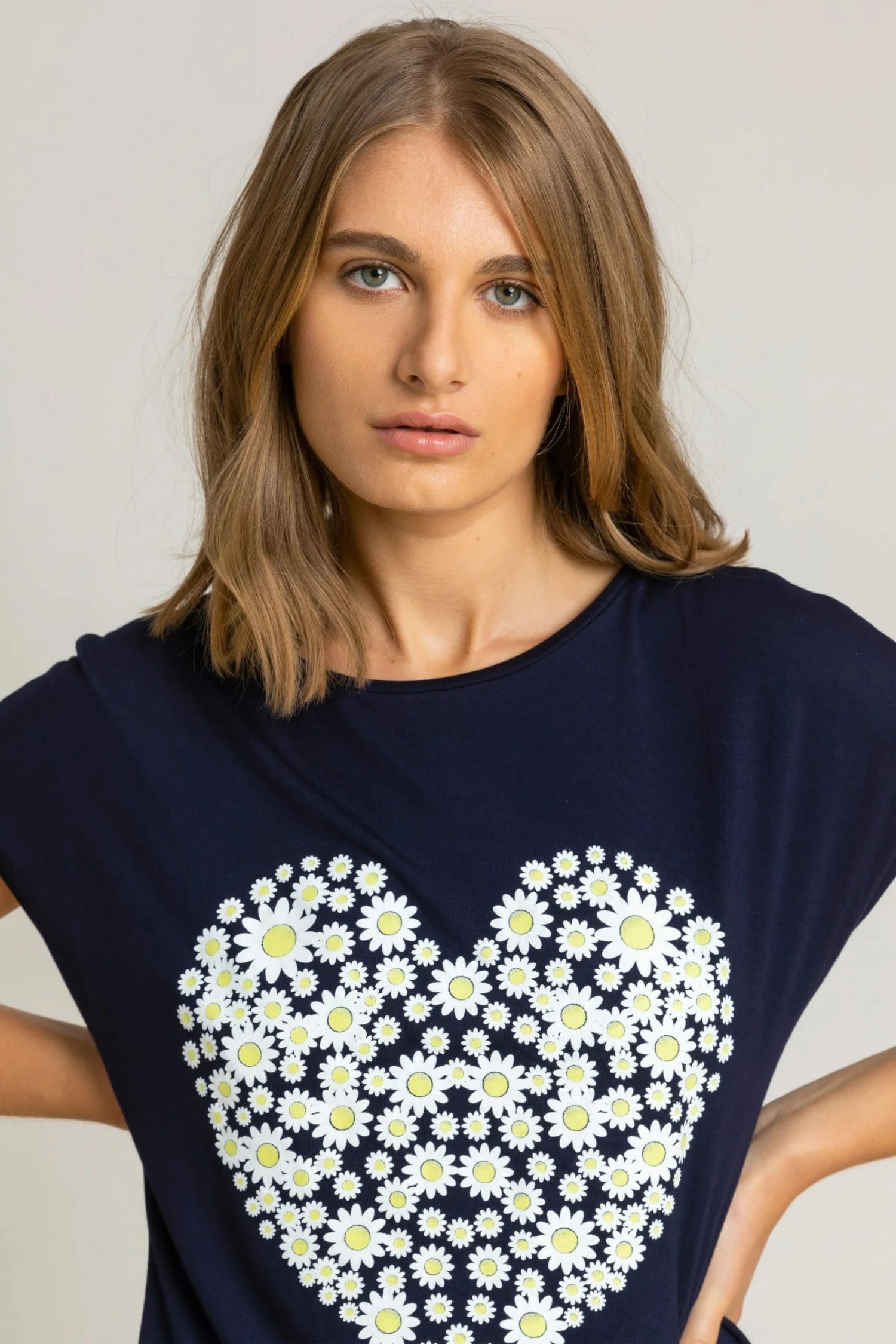 Roman Green Floral Heart Motif T-Shirt 5 Roman Green Floral Heart Motif T-Shirt - Image 4