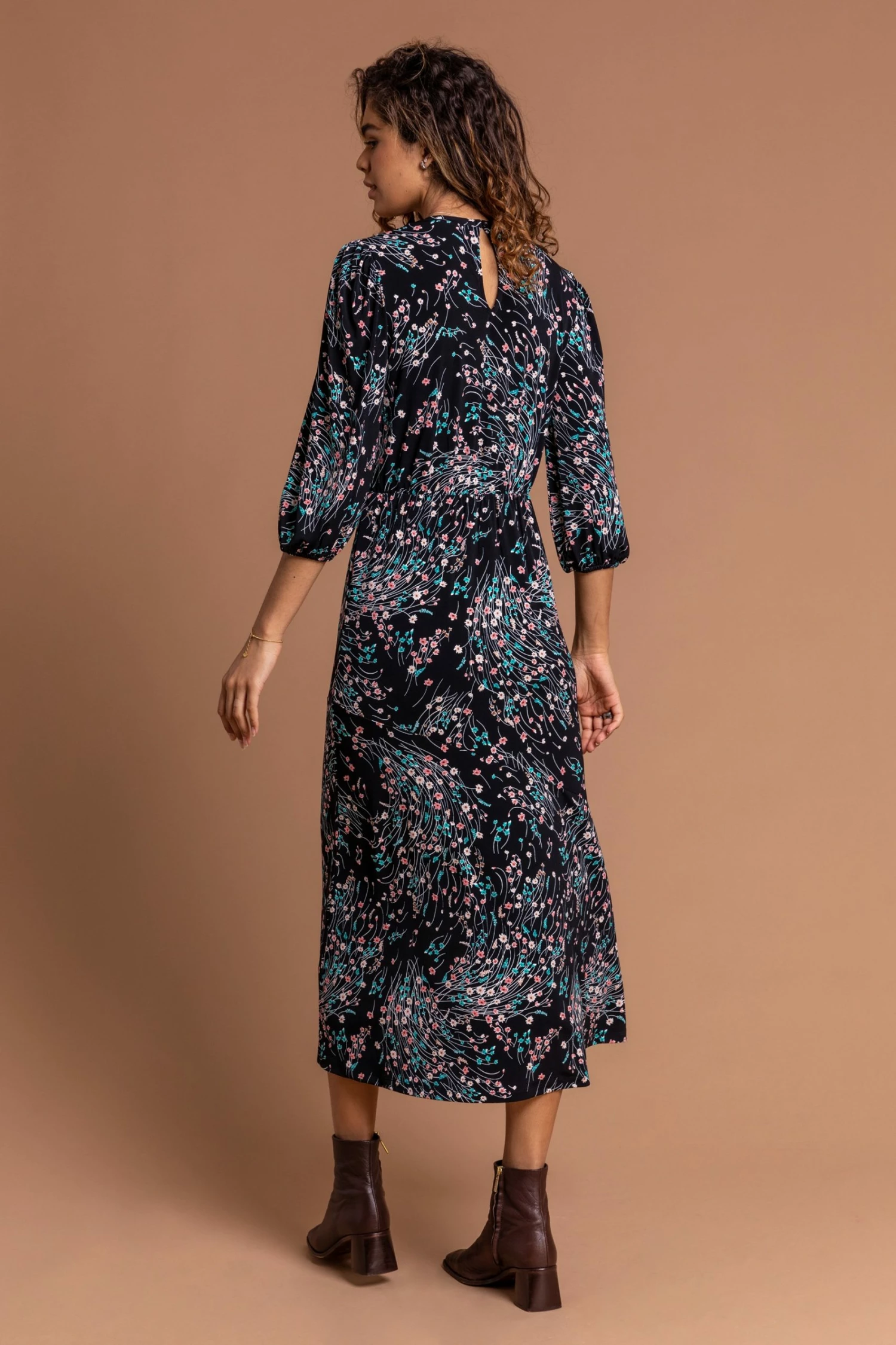 Roman Black Floral Keyhole Detail Fit & Flare Dress 4 Roman Black Floral Keyhole Detail Fit & Flare Dress - Image 2