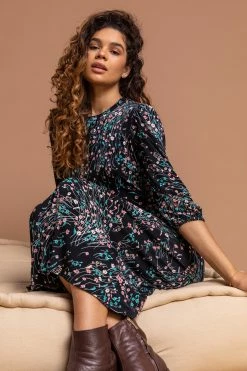 Roman Black Floral Keyhole Detail Fit & Flare Dress 10 Roman Black Floral Keyhole Detail Fit & Flare Dress -Roman Sales Shop unnamed file 995